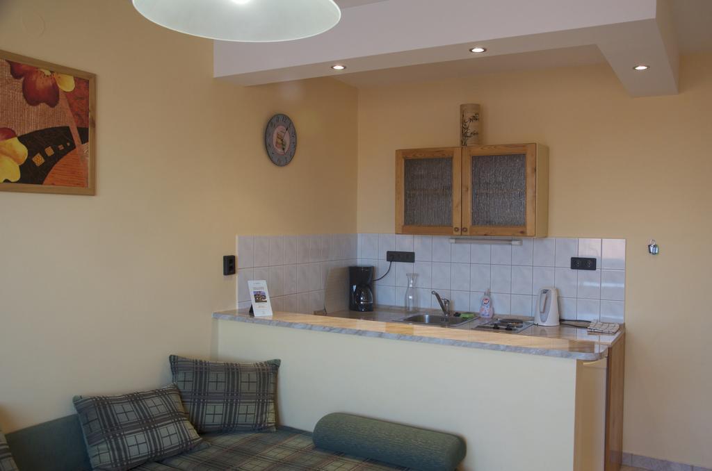 Heviz Therme Apartmenthaus ภายนอก รูปภาพ