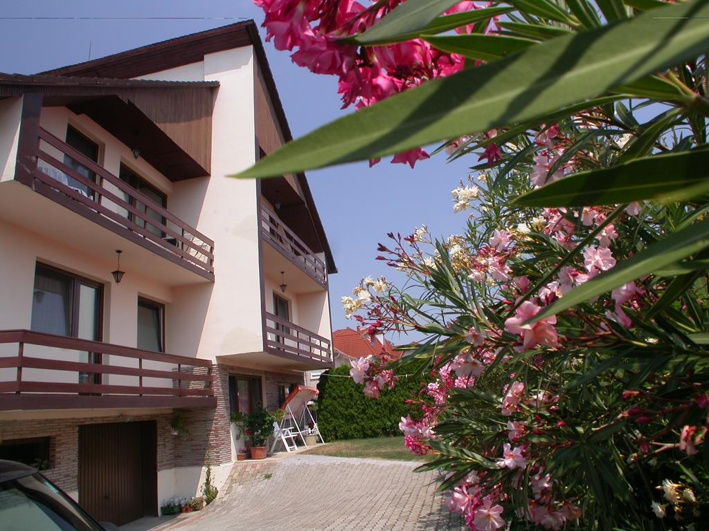 Heviz Therme Apartmenthaus ภายนอก รูปภาพ