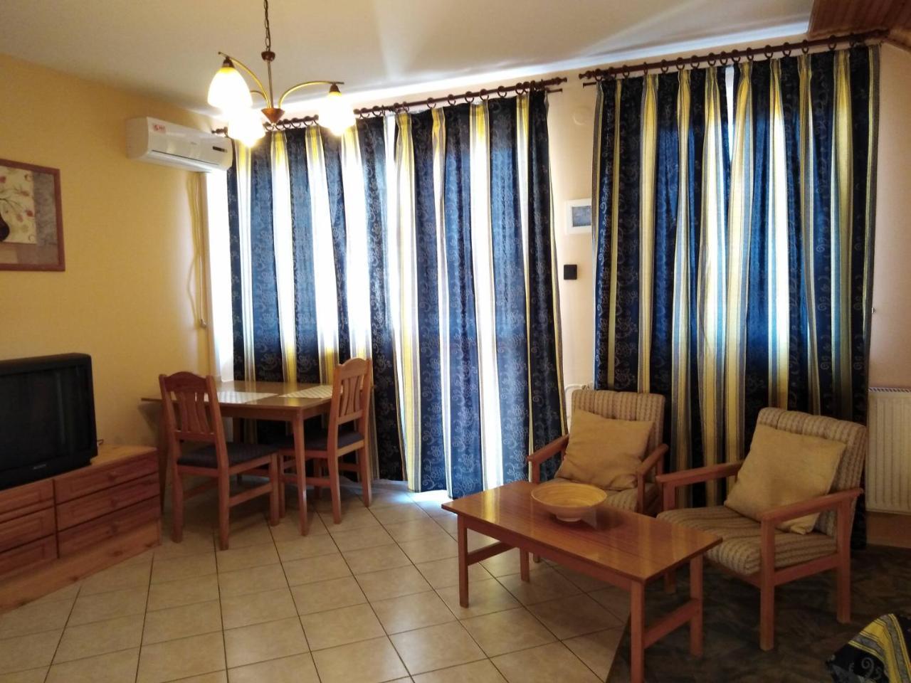 Heviz Therme Apartmenthaus ภายนอก รูปภาพ