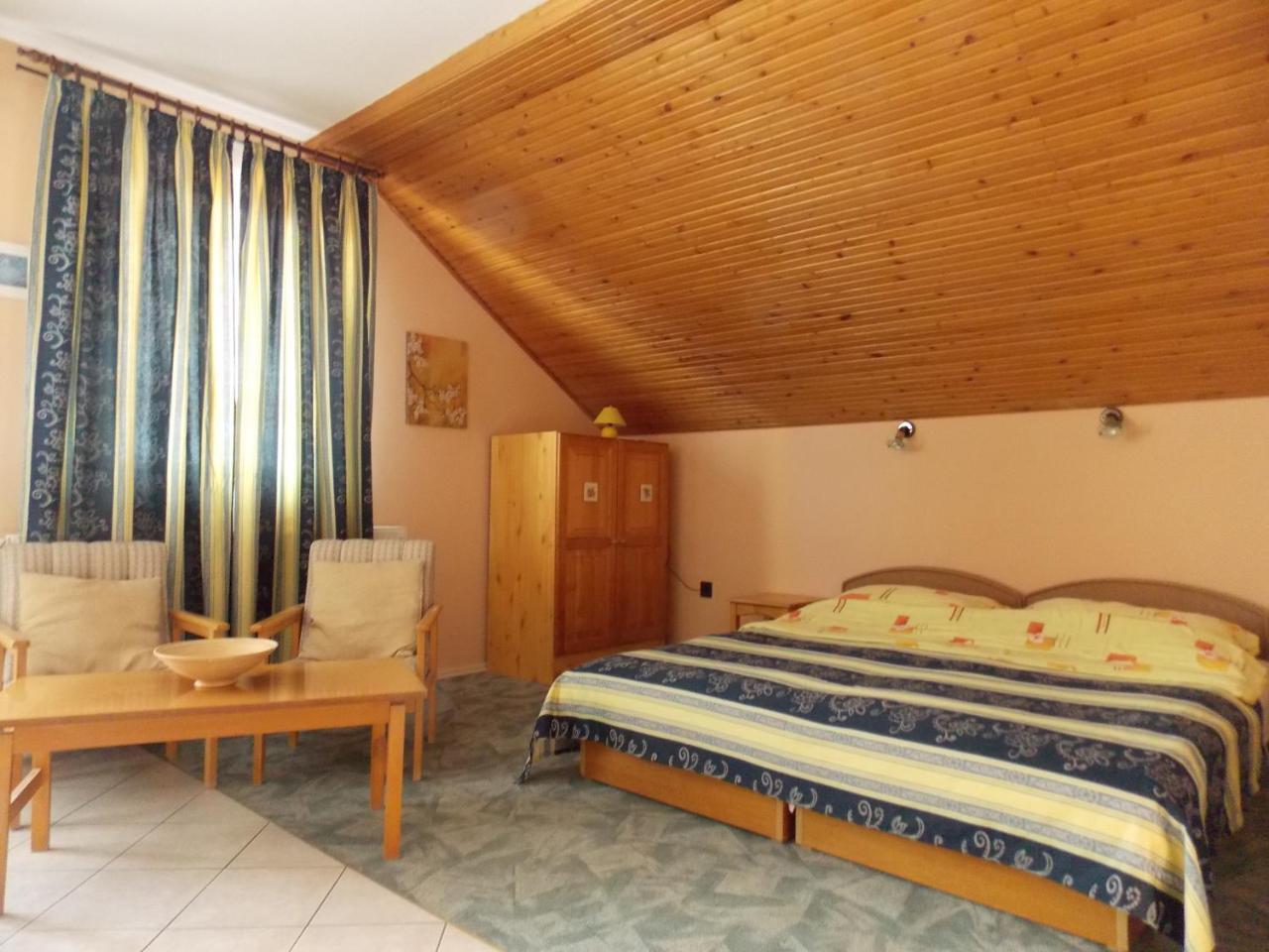 Heviz Therme Apartmenthaus ภายนอก รูปภาพ
