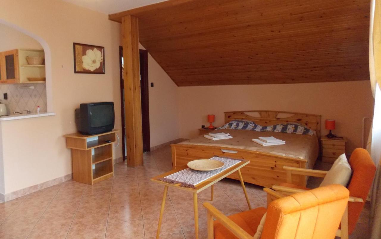 Heviz Therme Apartmenthaus ภายนอก รูปภาพ